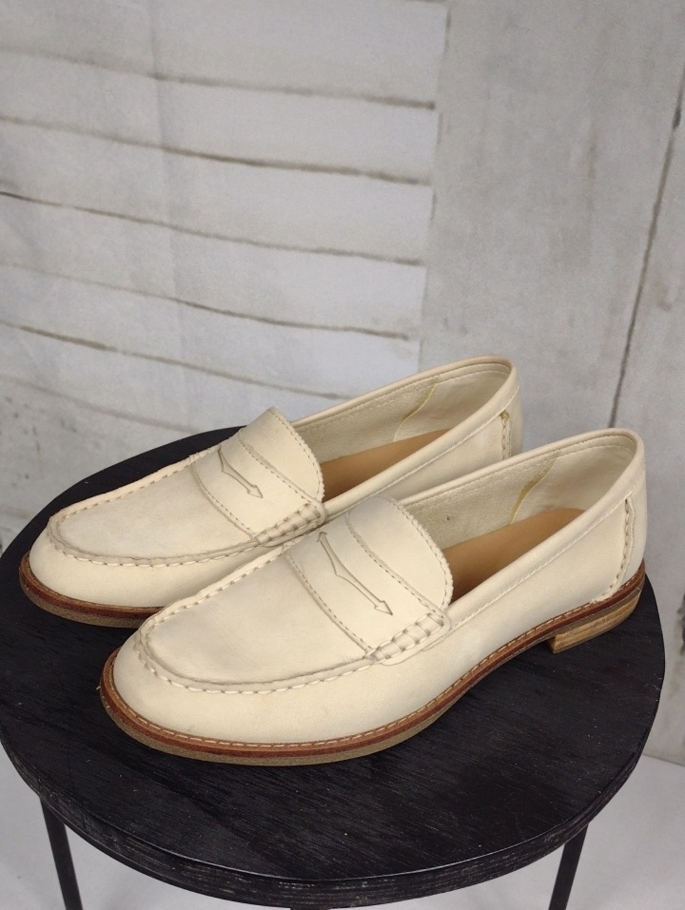 Sperry Cream Leather Penny Loafers for Women 6.5